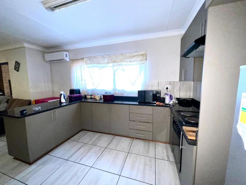 To Let 3 Bedroom Property for Rent in Baillie Park North West